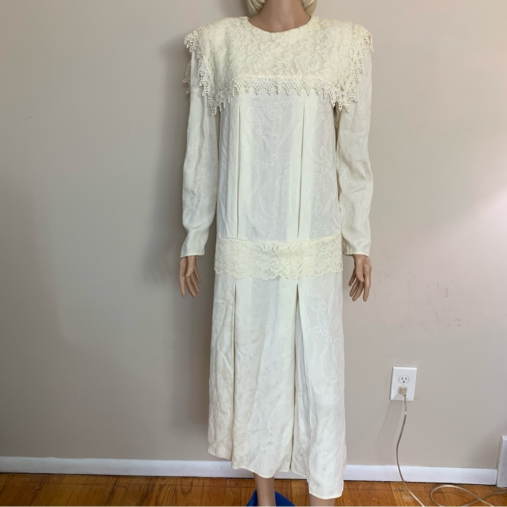 VINTAGE 80s Women's SCOTT McCLINTOCK Cream SATIN Drop Waist SWISS Lace DRESS  10